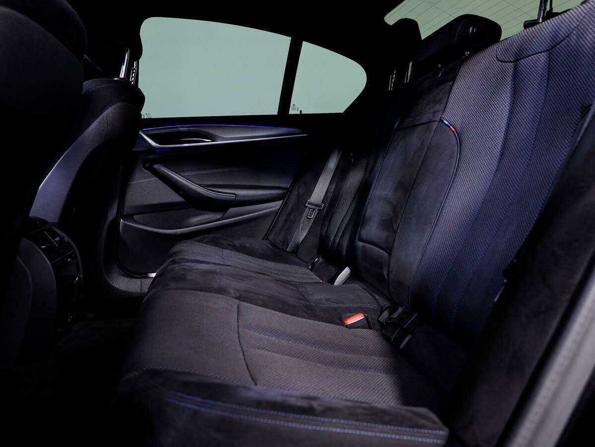 Купить BMW 5 серии 520d xDrive, 2019, 123 215 км, фото №11
