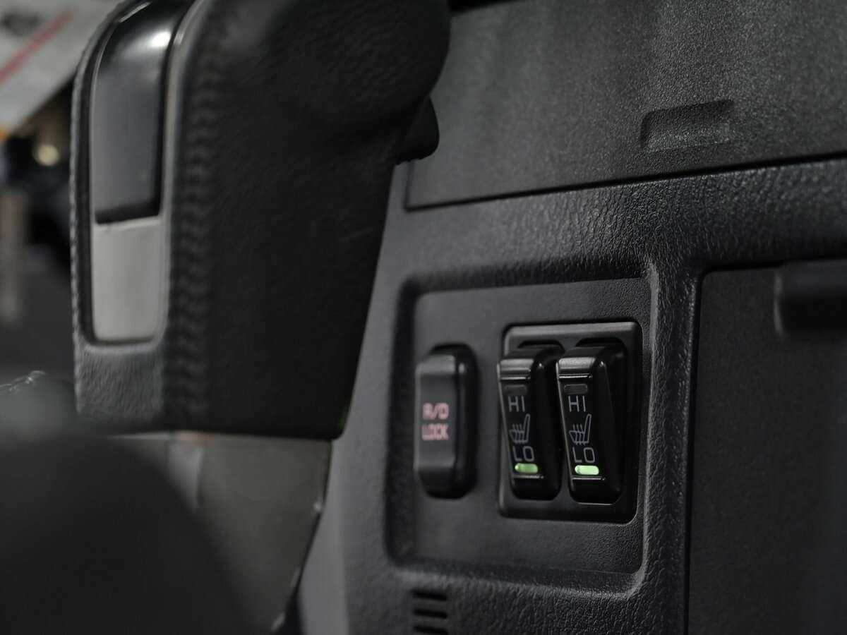 Купить Mitsubishi Pajero, 2010, 153 000 км, фото №12