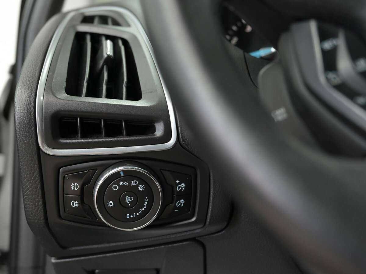 Купить Ford Focus, 2014, 140 322 км, фото №9