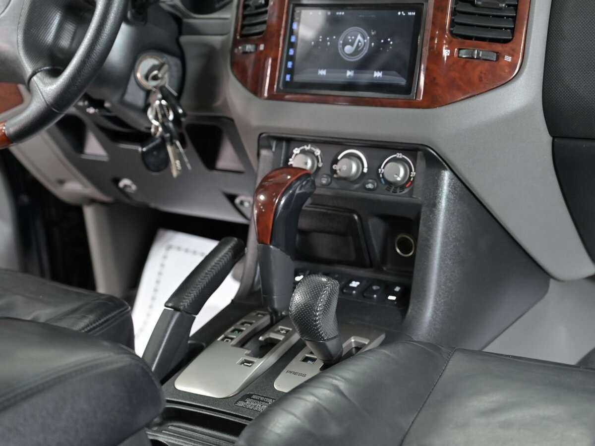 Купить Mitsubishi Pajero, 2005, 218 000 км, фото №15