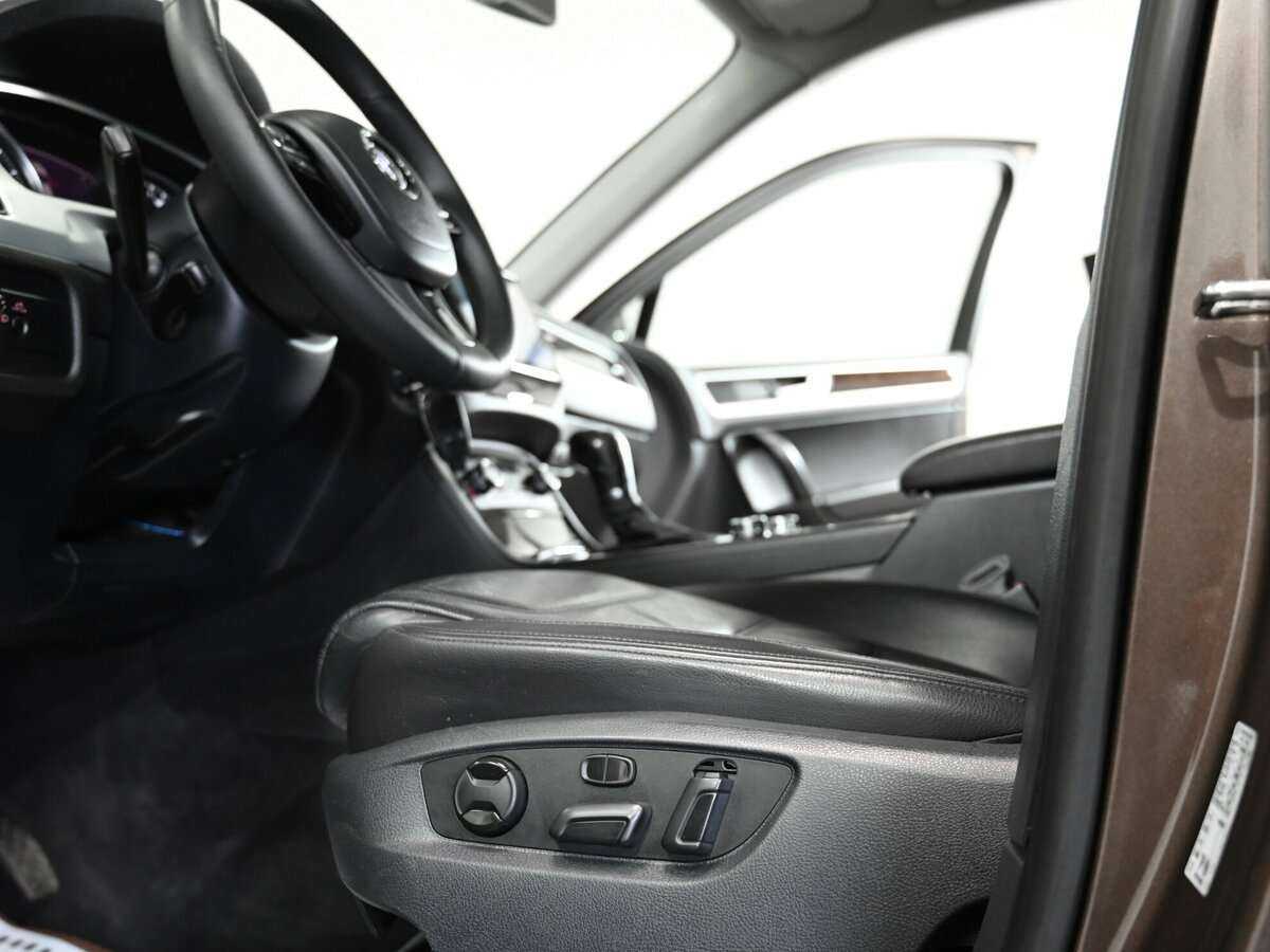 Купить Volkswagen Touareg, 2013, 144 000 км, фото №8