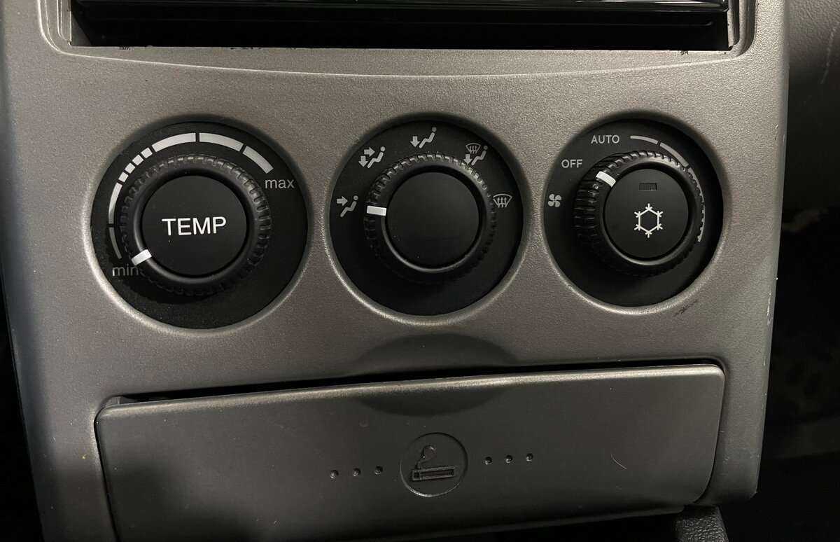 Купить Lada (ВАЗ) Priora, 2012, 189 043 км, фото №14