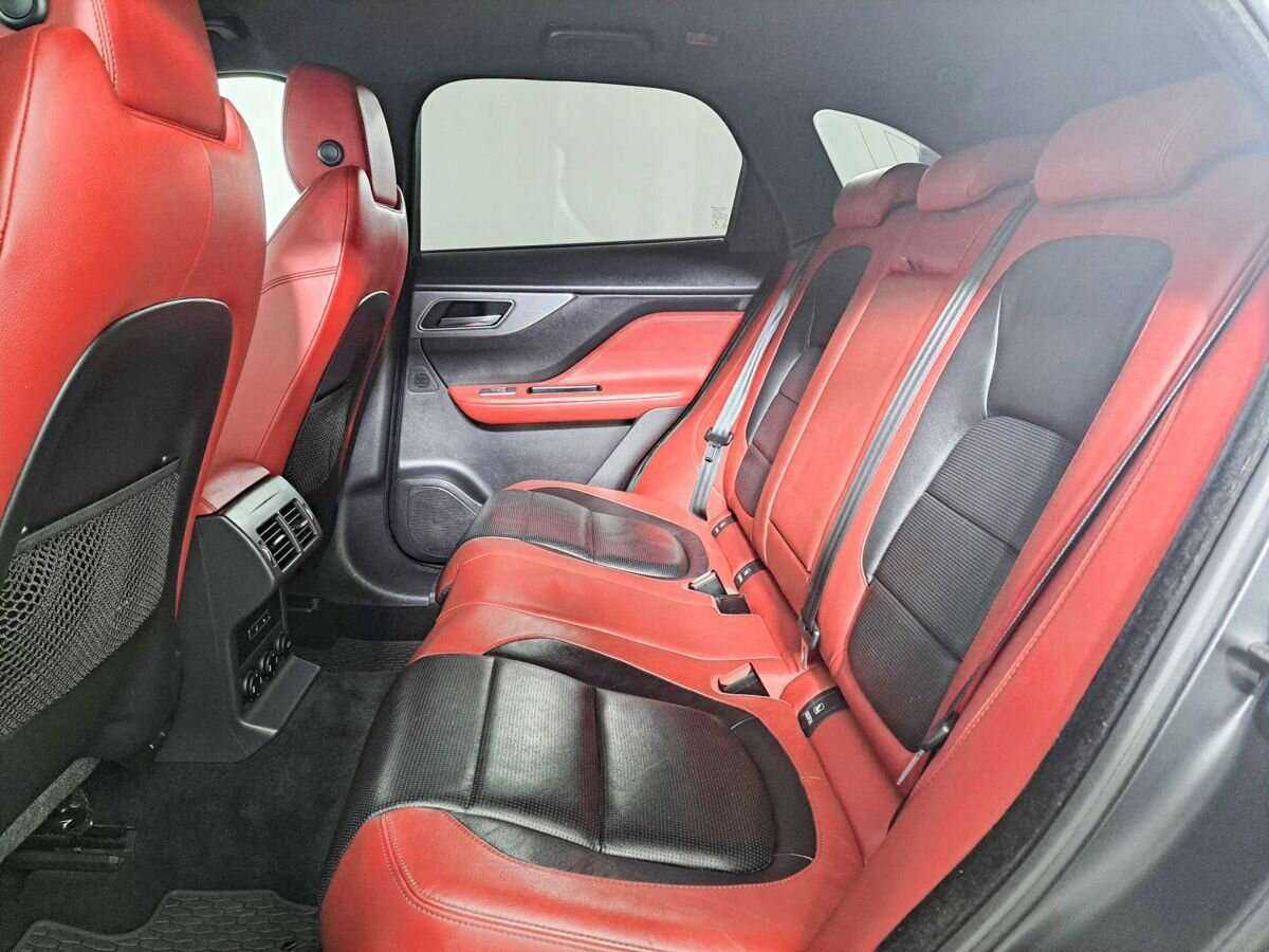 Купить Jaguar F-Pace, 2016, 237 771 км, фото №10