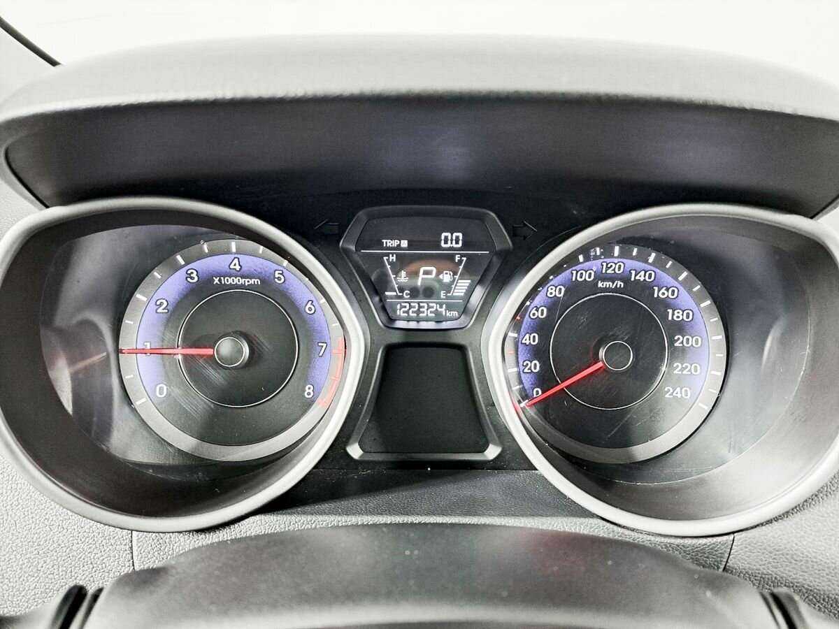 Купить Hyundai Elantra, 2015, 122 000 км, фото №11