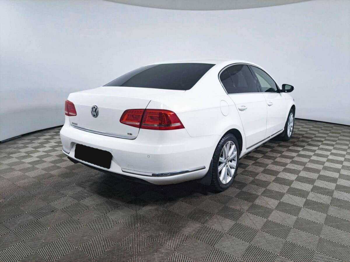 Купить Volkswagen Passat, 2011, 171 000 км, фото №5
