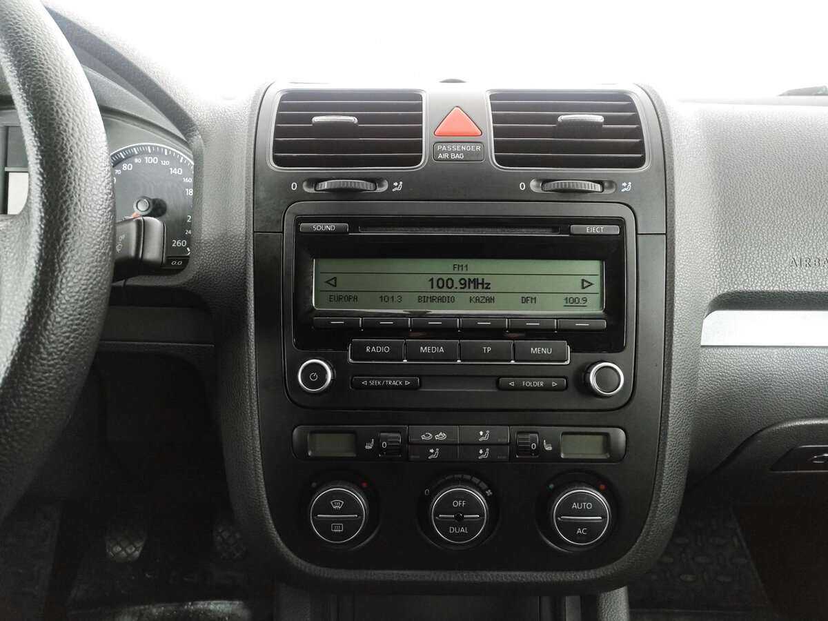 Купить Volkswagen Jetta, 2009, 180 525 км, фото №15