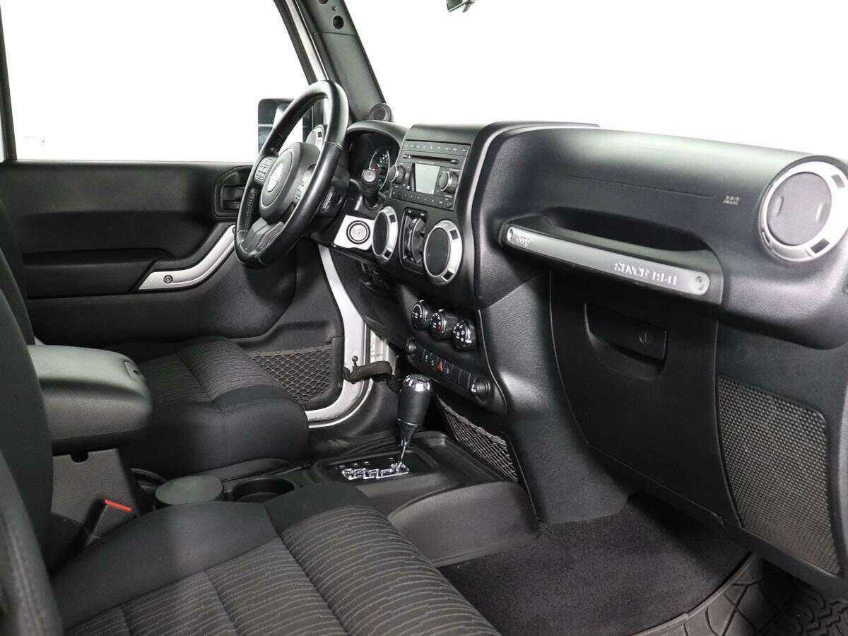 Купить Jeep Wrangler, 2011, 98 835 км, фото №7