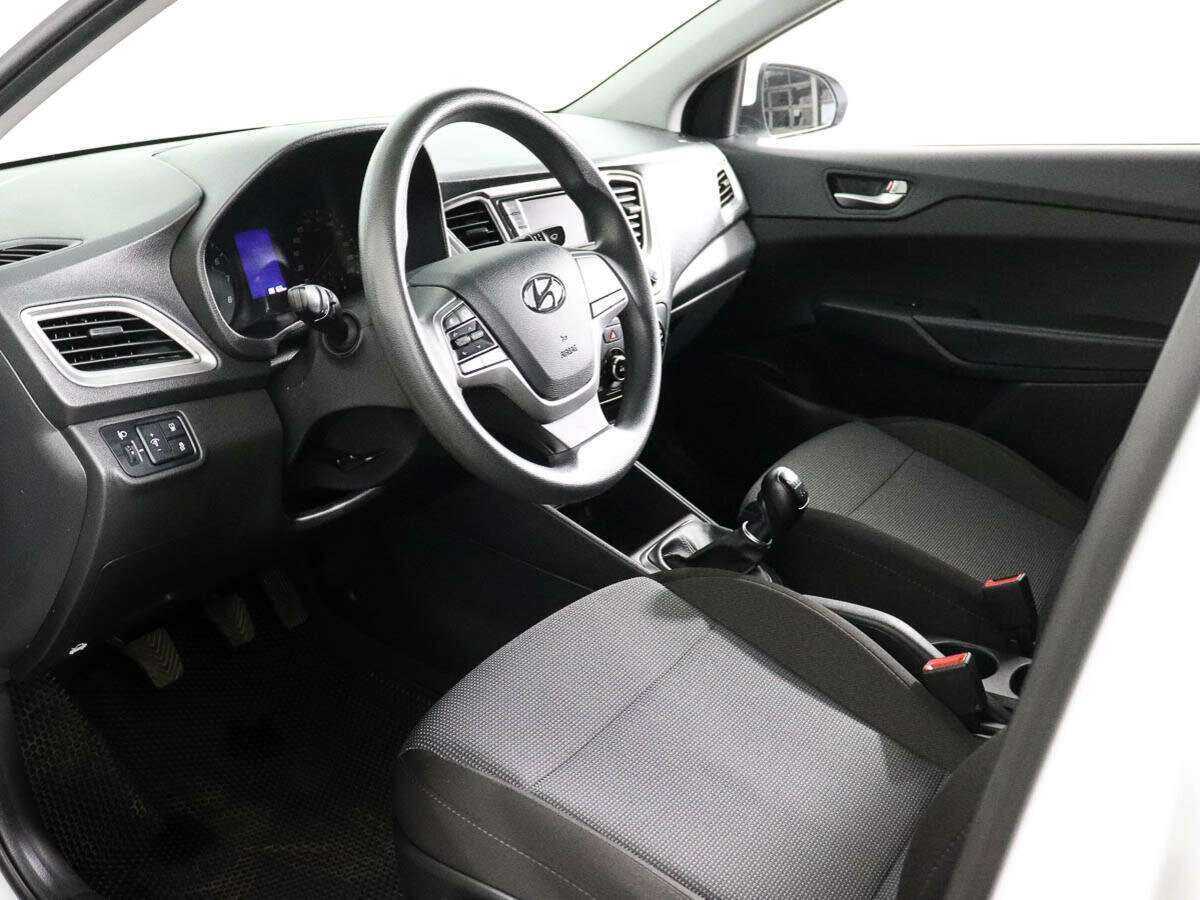 Купить Hyundai Solaris, 2020, 88 161 км, фото №8