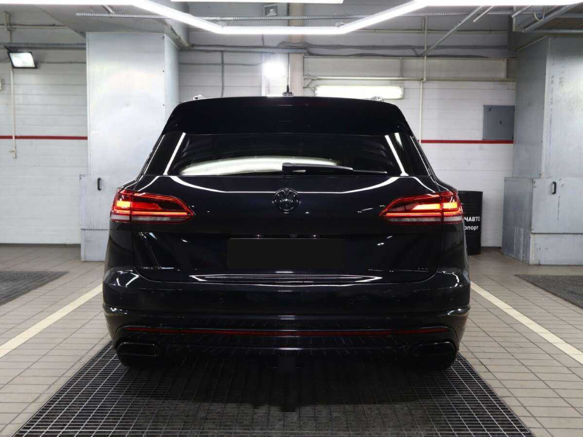 Купить Volkswagen Touareg, 2019, 96 666 км, фото №4