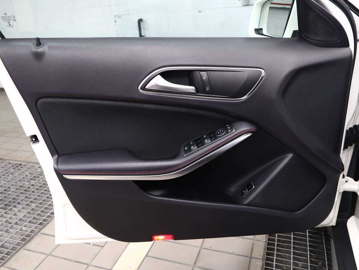 Купить Mercedes-Benz GLA 200, 2016, 97 000 км, фото №8