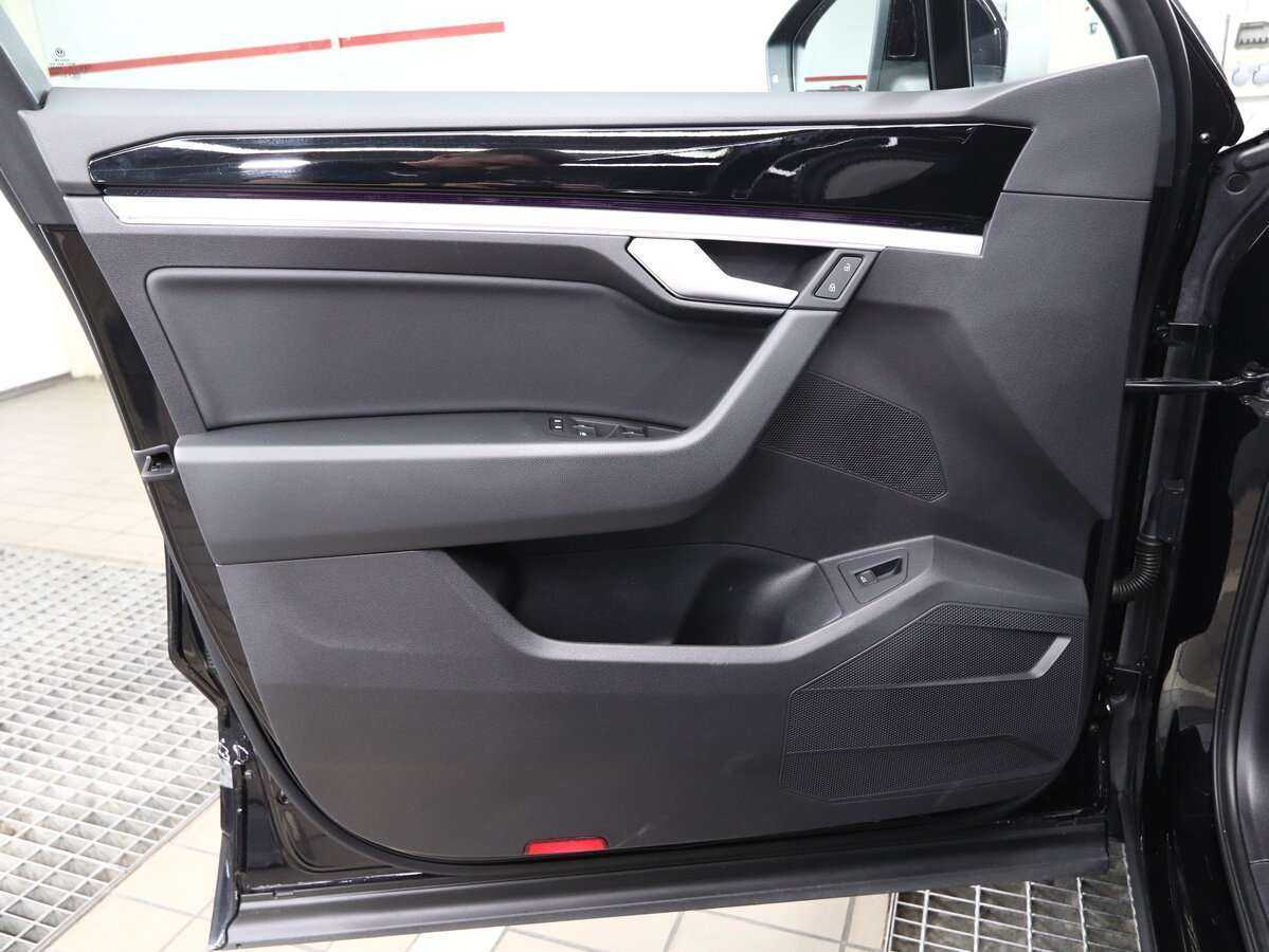 Купить Volkswagen Touareg, 2018, 80 000 км, фото №8