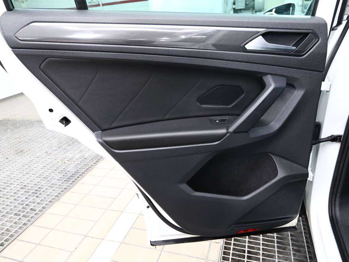 Купить Volkswagen Tiguan, 2019, 64 000 км, фото №11