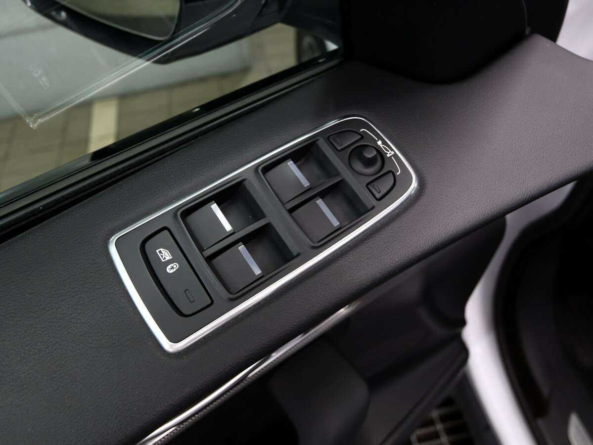 Купить Jaguar F-Pace, 2017, 61 000 км, фото №9