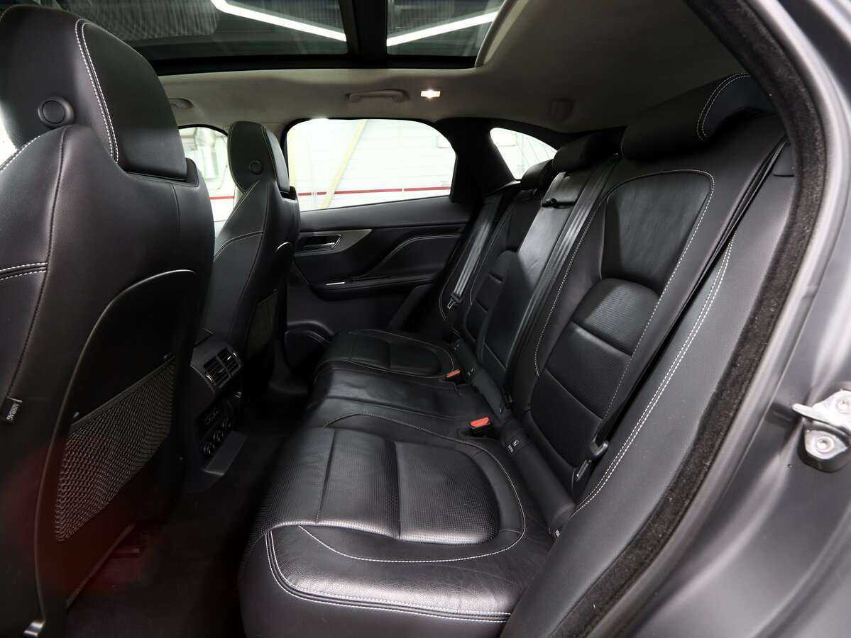 Купить Jaguar F-Pace, 2017, 61 000 км, фото №10