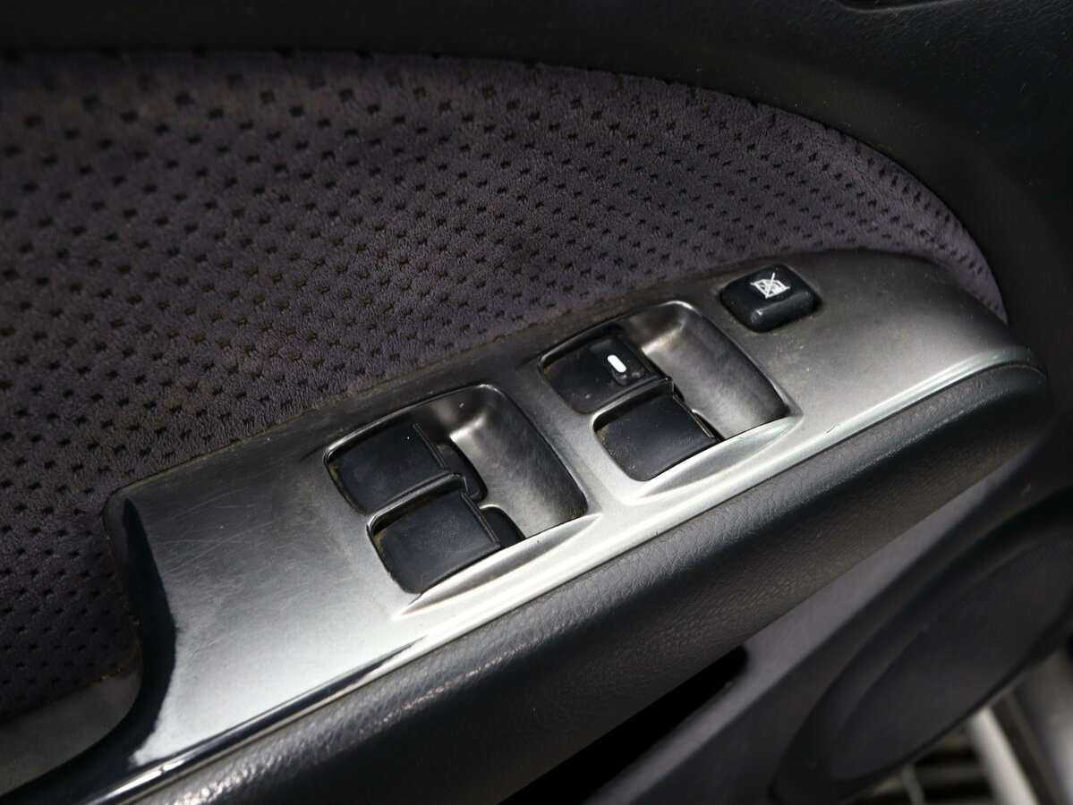 Купить Mitsubishi Outlander, 2005, 285 295 км, фото №9