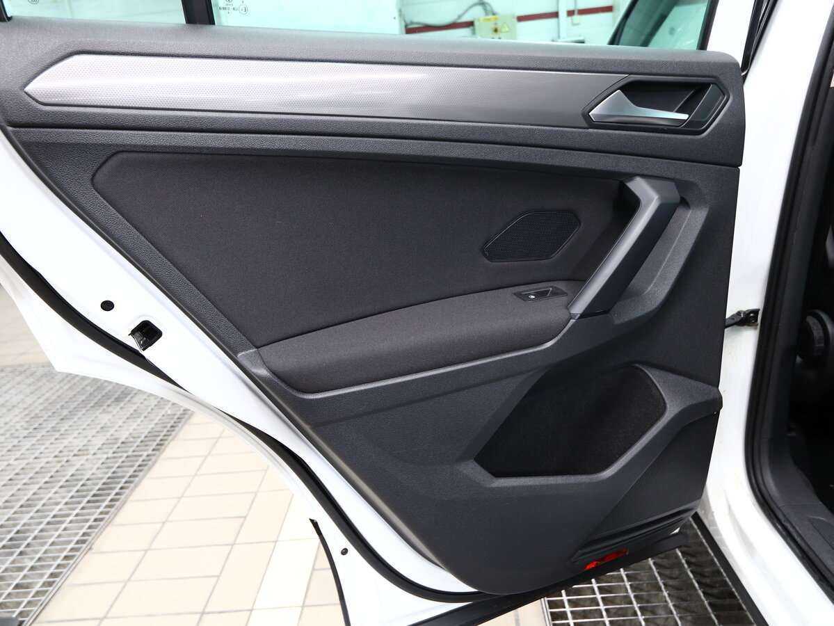 Купить Volkswagen Tiguan, 2019, 81 000 км, фото №12
