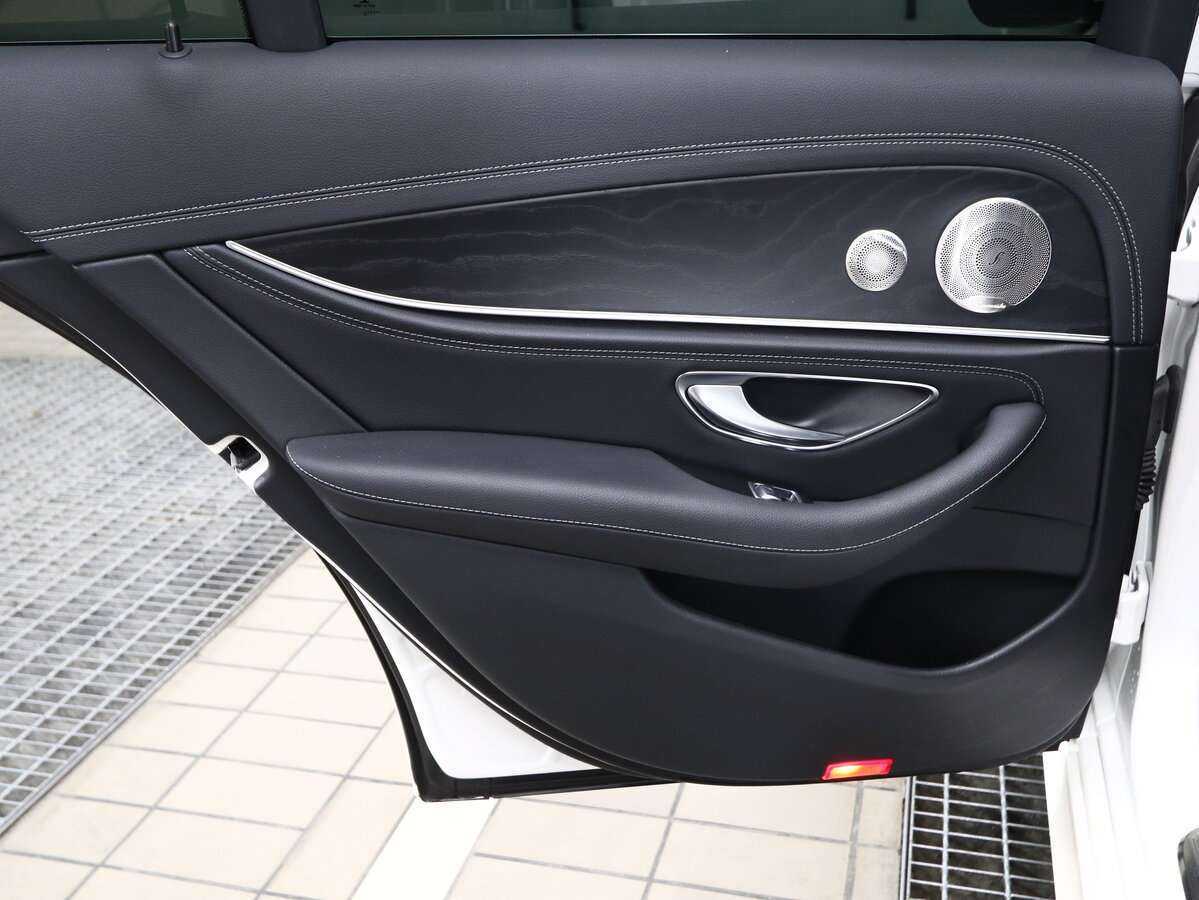 Купить Mercedes-Benz E-Класс 350 d, 2021, 83 000 км, фото №9