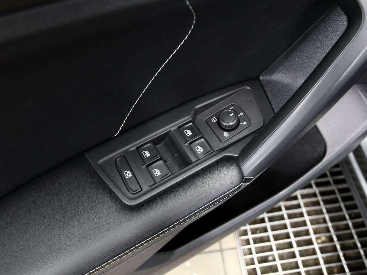 Купить Volkswagen Tiguan, 2021, 118 000 км, фото №16