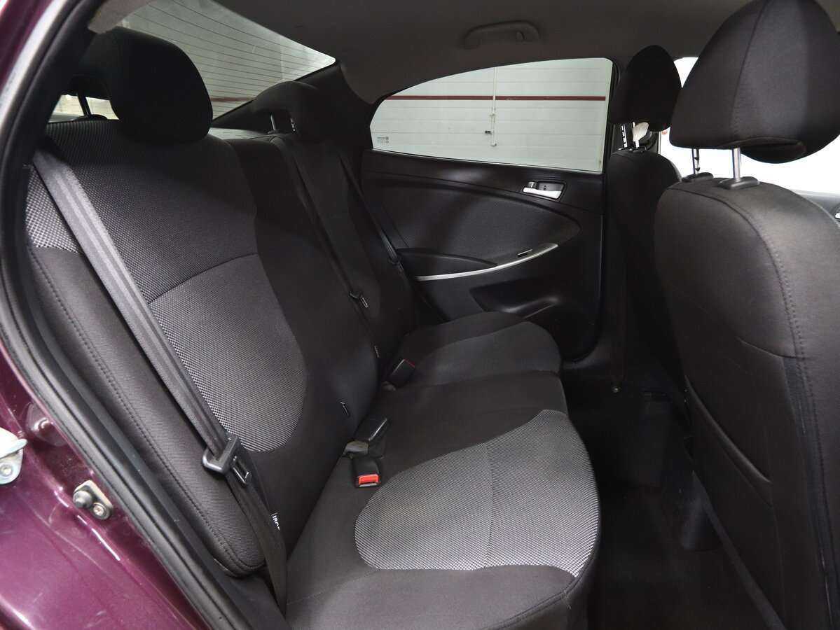 Купить Hyundai Solaris, 2011, 301 000 км, фото №12