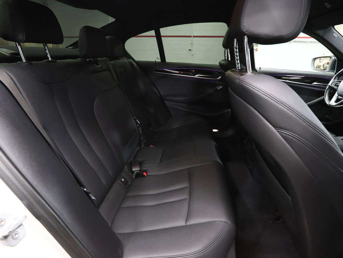 Купить BMW 5 серии 520d xDrive, 2017, 96 500 км, фото №21