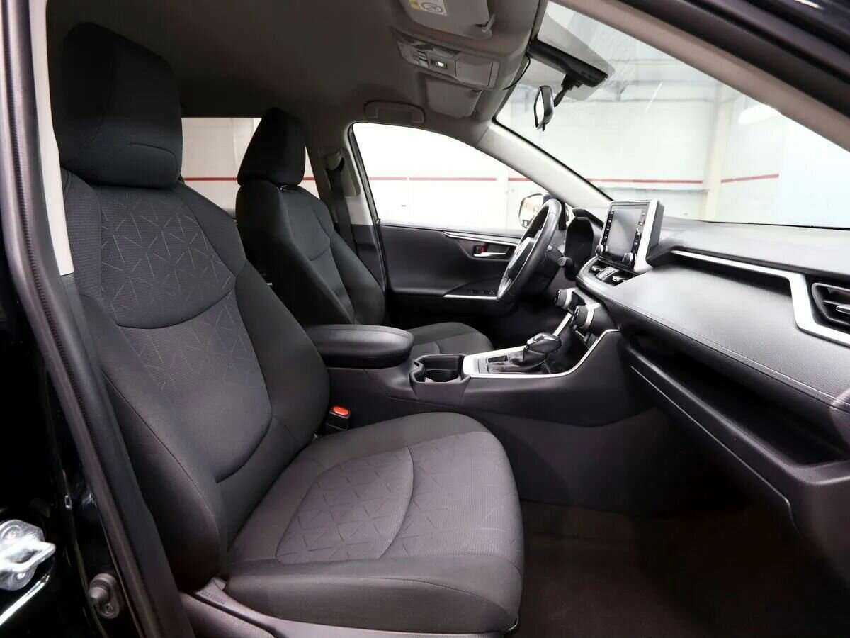 Купить Toyota RAV4, 2019, 70 000 км, фото №7