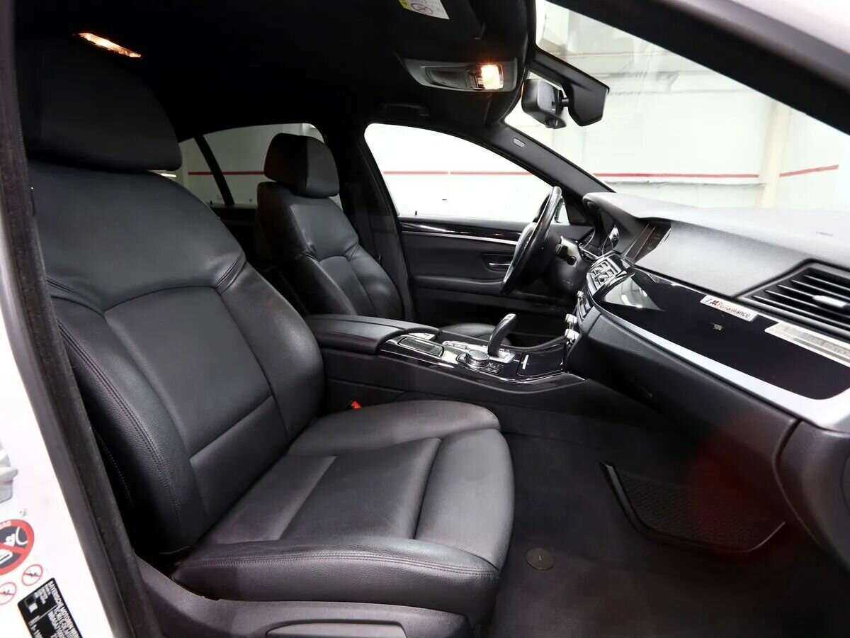 Купить BMW 5 серии 528i xDrive, 2016, 68 000 км, фото №9
