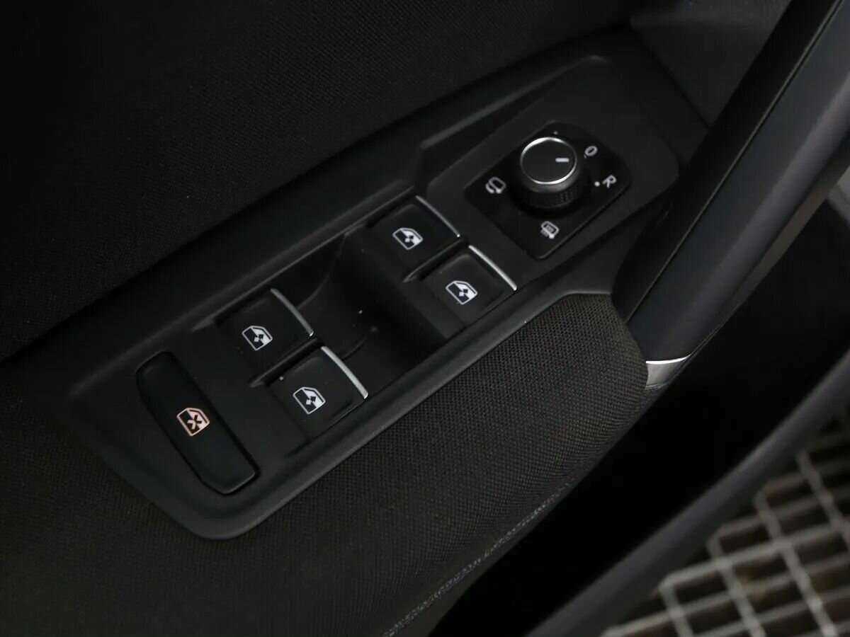 Купить Volkswagen Tiguan, 2018, 110 000 км, фото №7