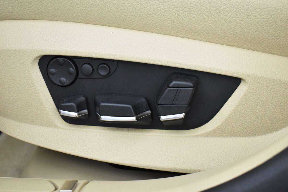 Купить BMW 7 серии 750i xDrive, 2012, 140 000 км, фото №8