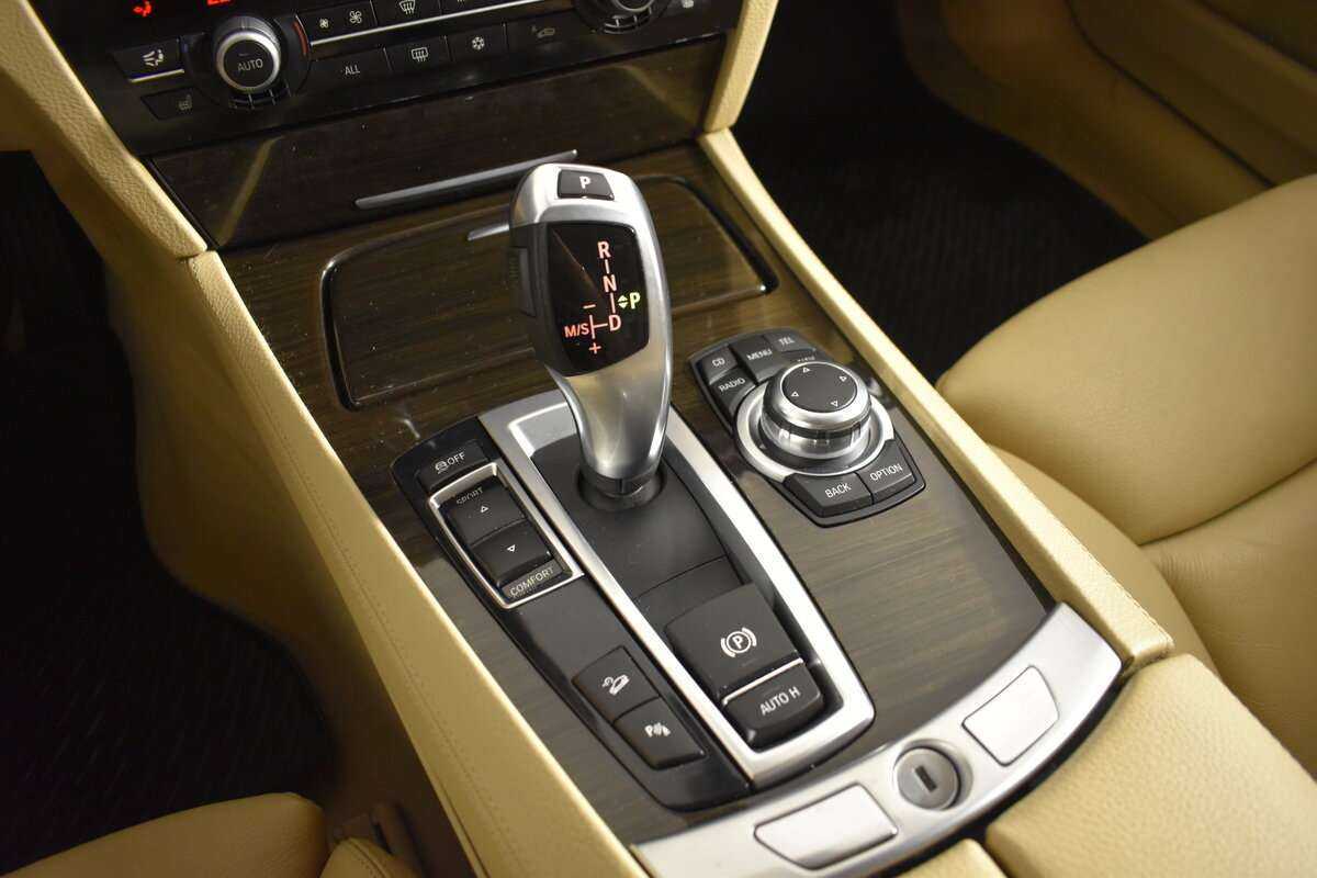 Купить BMW 7 серии 750i xDrive, 2012, 140 000 км, фото №15