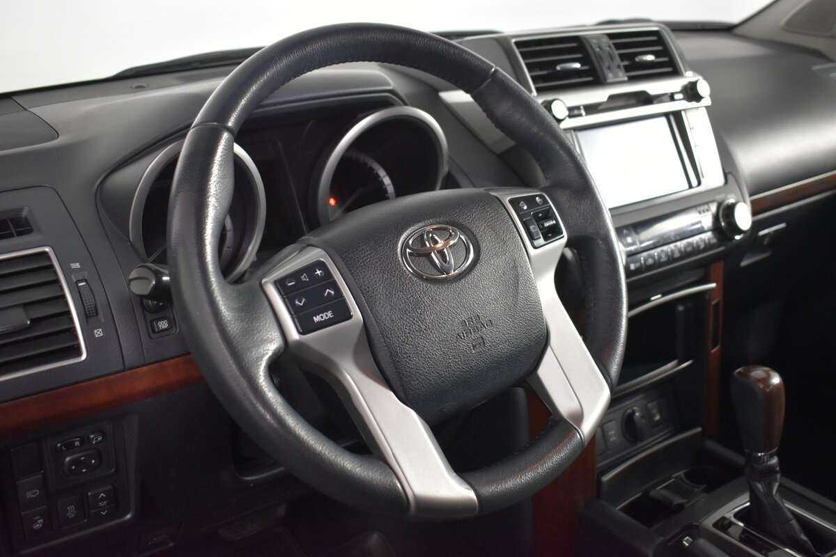 Купить Toyota Land Cruiser Prado, 2017, 169 000 км, фото №14