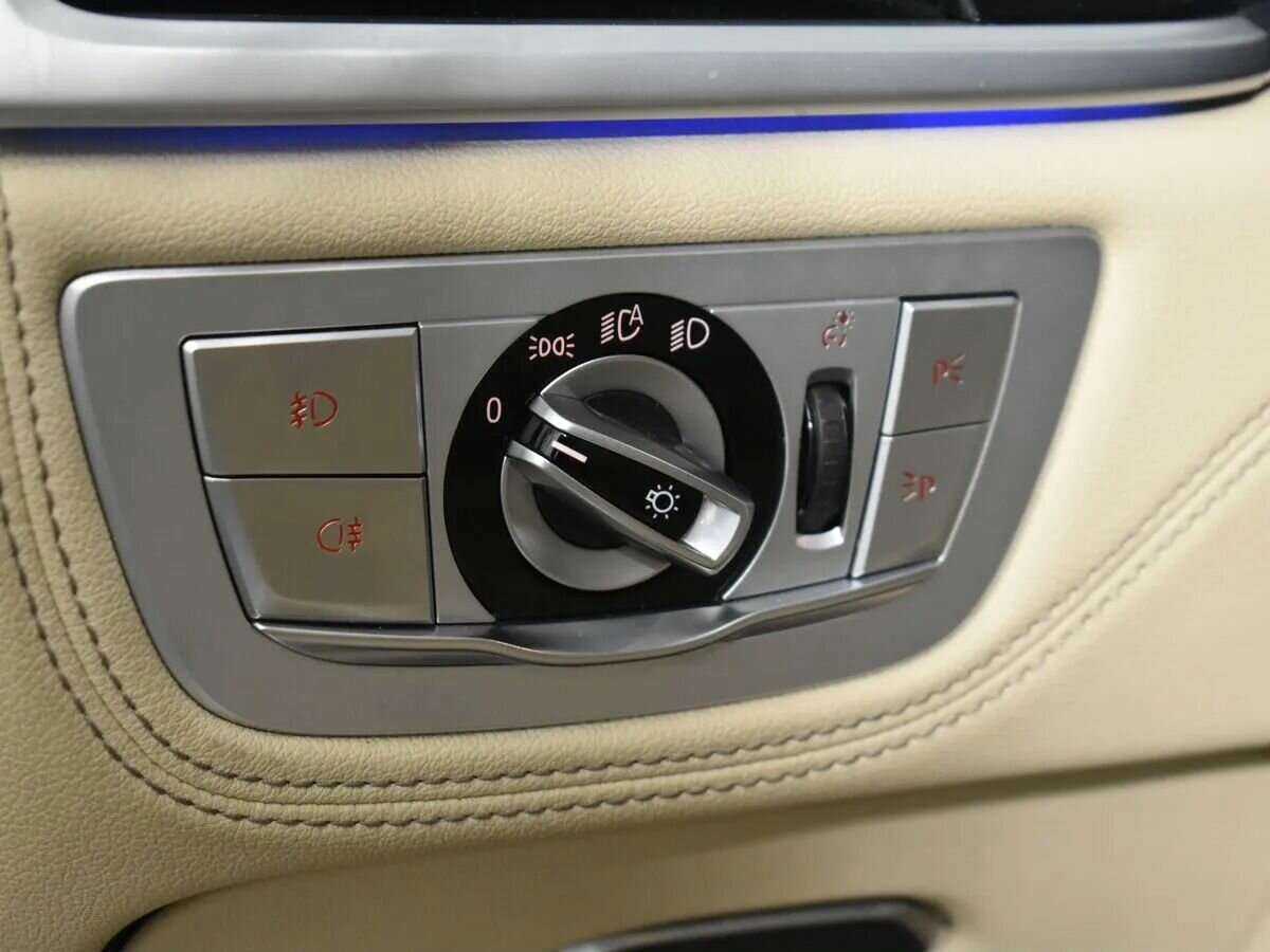 Купить BMW 7 серии 750i xDrive, 2017, 111 146 км, фото №23