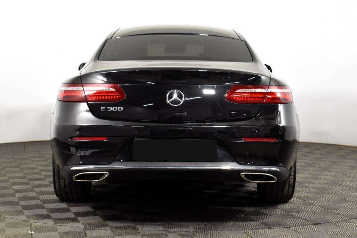 Купить Mercedes-Benz E-Класс 300, 2017, 126 000 км, фото №5
