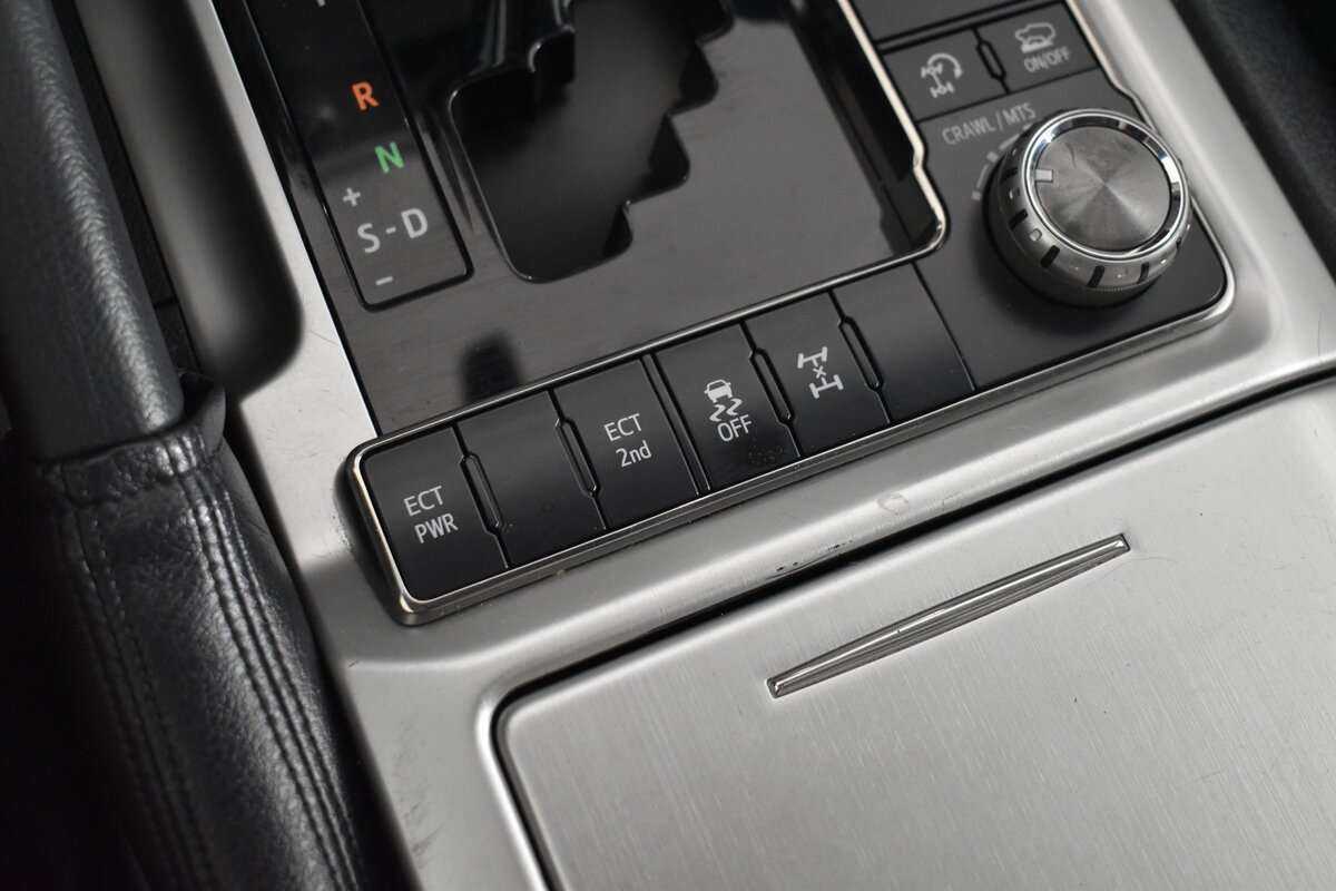 Купить Toyota Land Cruiser, 2016, 211 994 км, фото №20