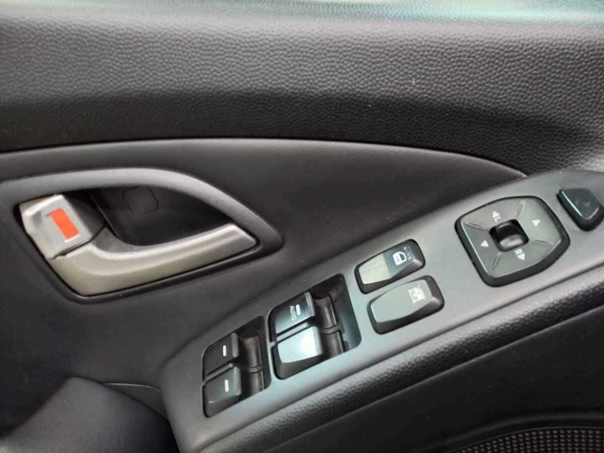 Купить Hyundai ix35, 2012, 198 270 км, фото №14