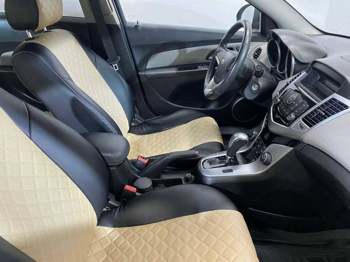 Купить Chevrolet Cruze, 2011, 176 300 км, фото №10