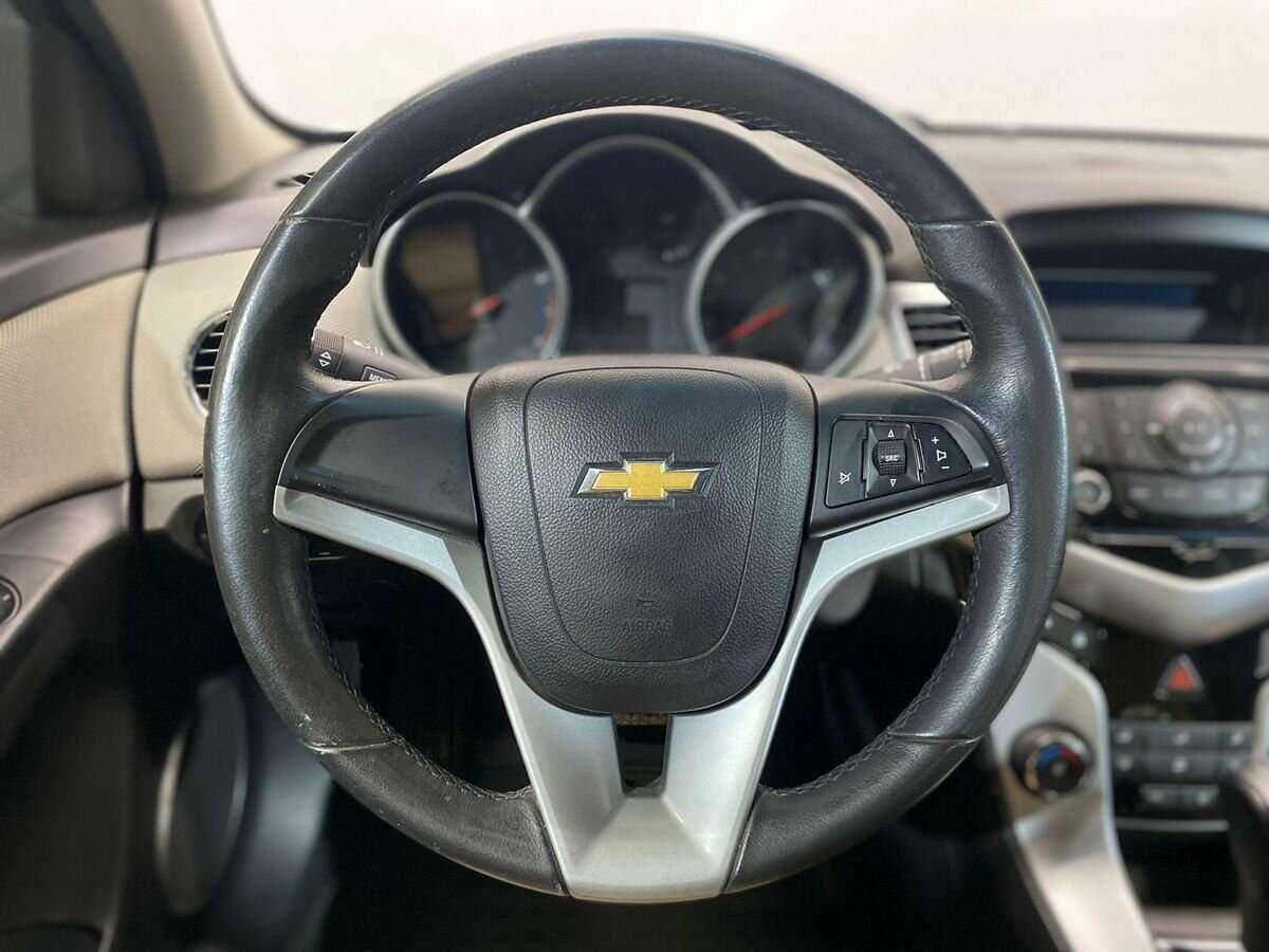 Купить Chevrolet Cruze, 2011, 176 300 км, фото №12