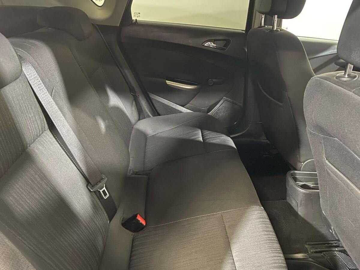 Купить Opel Astra, 2010, 138 310 км, фото №11