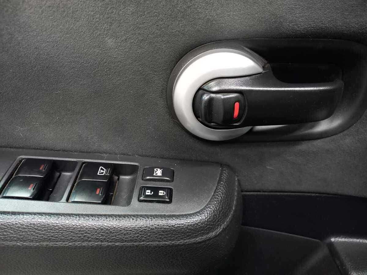 Купить Nissan Tiida, 2011, 238 358 км, фото №15