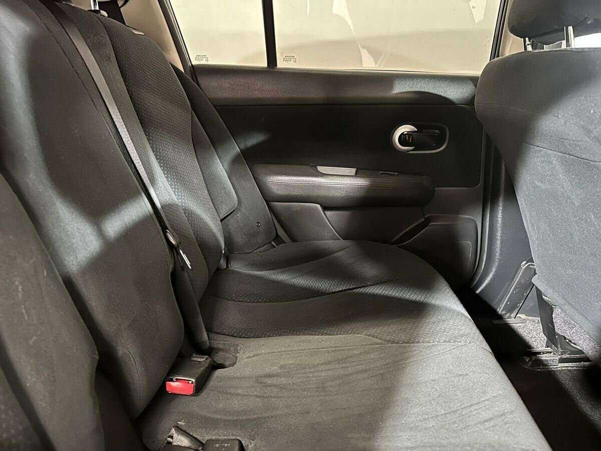 Купить Nissan Tiida, 2010, 198 000 км, фото №11