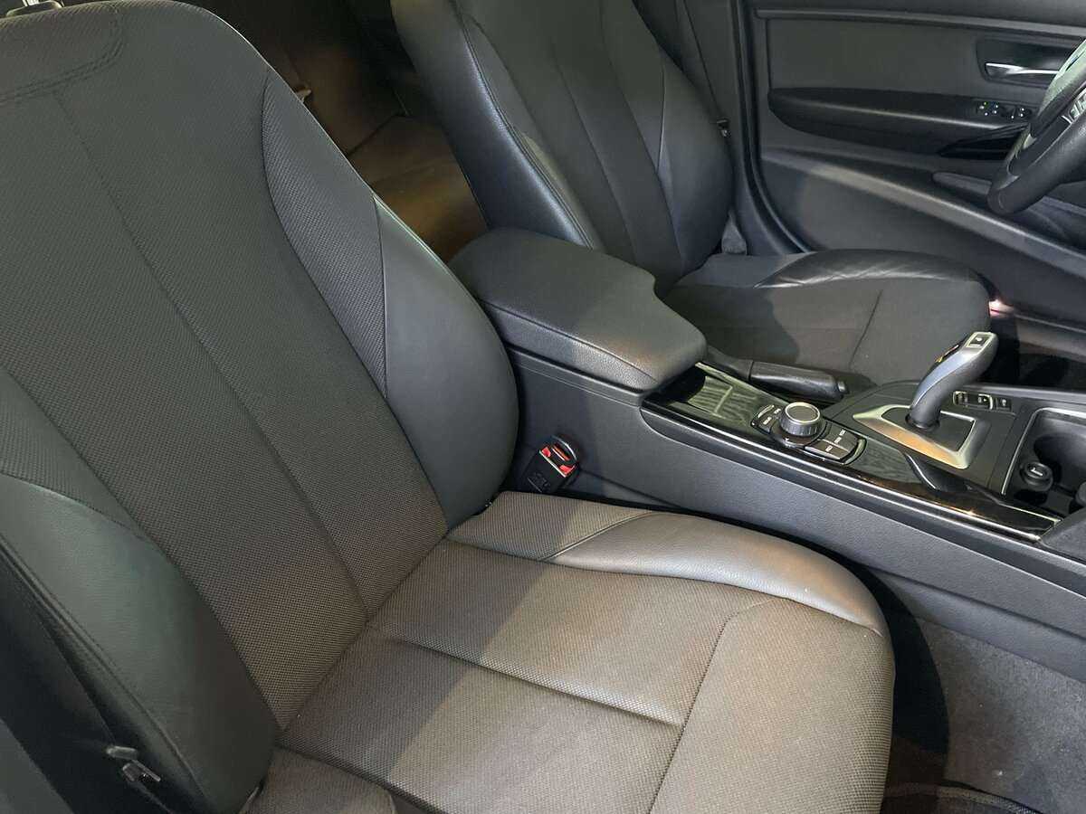 Купить BMW 3 серии 320i xDrive, 2018, 129 300 км, фото №19