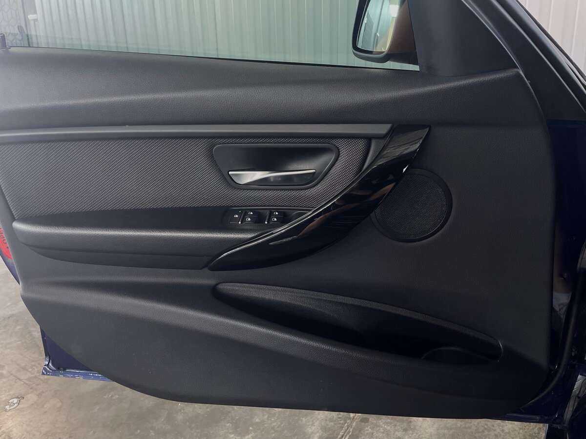 Купить BMW 3 серии 320i xDrive, 2018, 129 300 км, фото №21