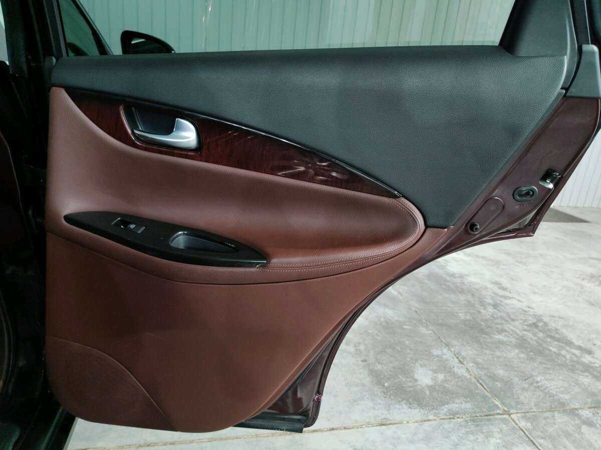 Купить Infiniti QX50, 2014, 107 749 км, фото №17