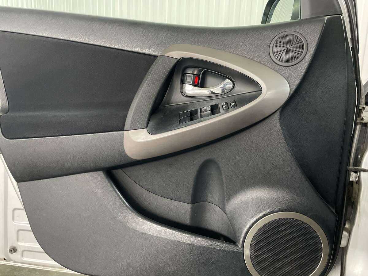 Купить Toyota RAV4, 2008, 280 363 км, фото №14