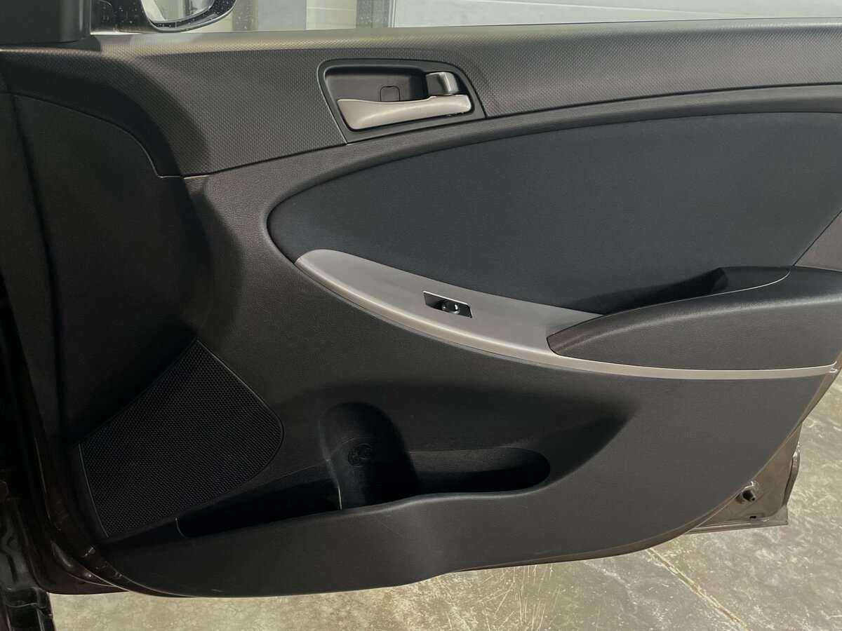 Купить Hyundai Solaris, 2015, 139 070 км, фото №18