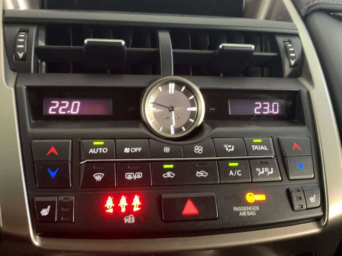 Купить Lexus NX 200, 2014, 131 374 км, фото №16