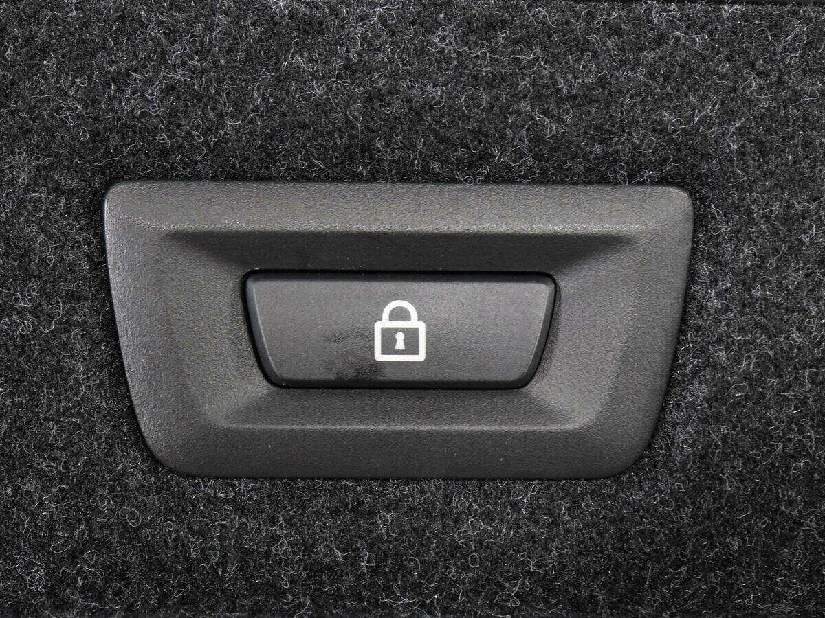 Купить BMW 5 серии 530i xDrive, 2017, 130 680 км, фото №16