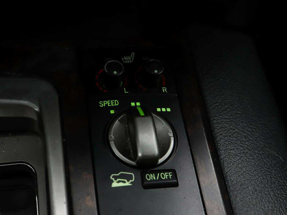 Купить Toyota Land Cruiser, 2011, 276 854 км, фото №22