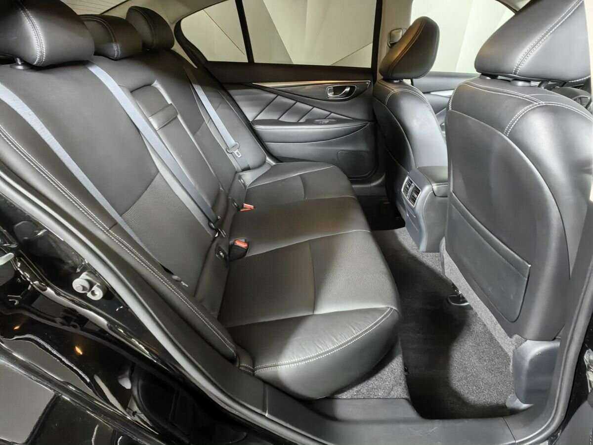 Купить Infiniti Q50, 2017, 94 529 км, фото №12