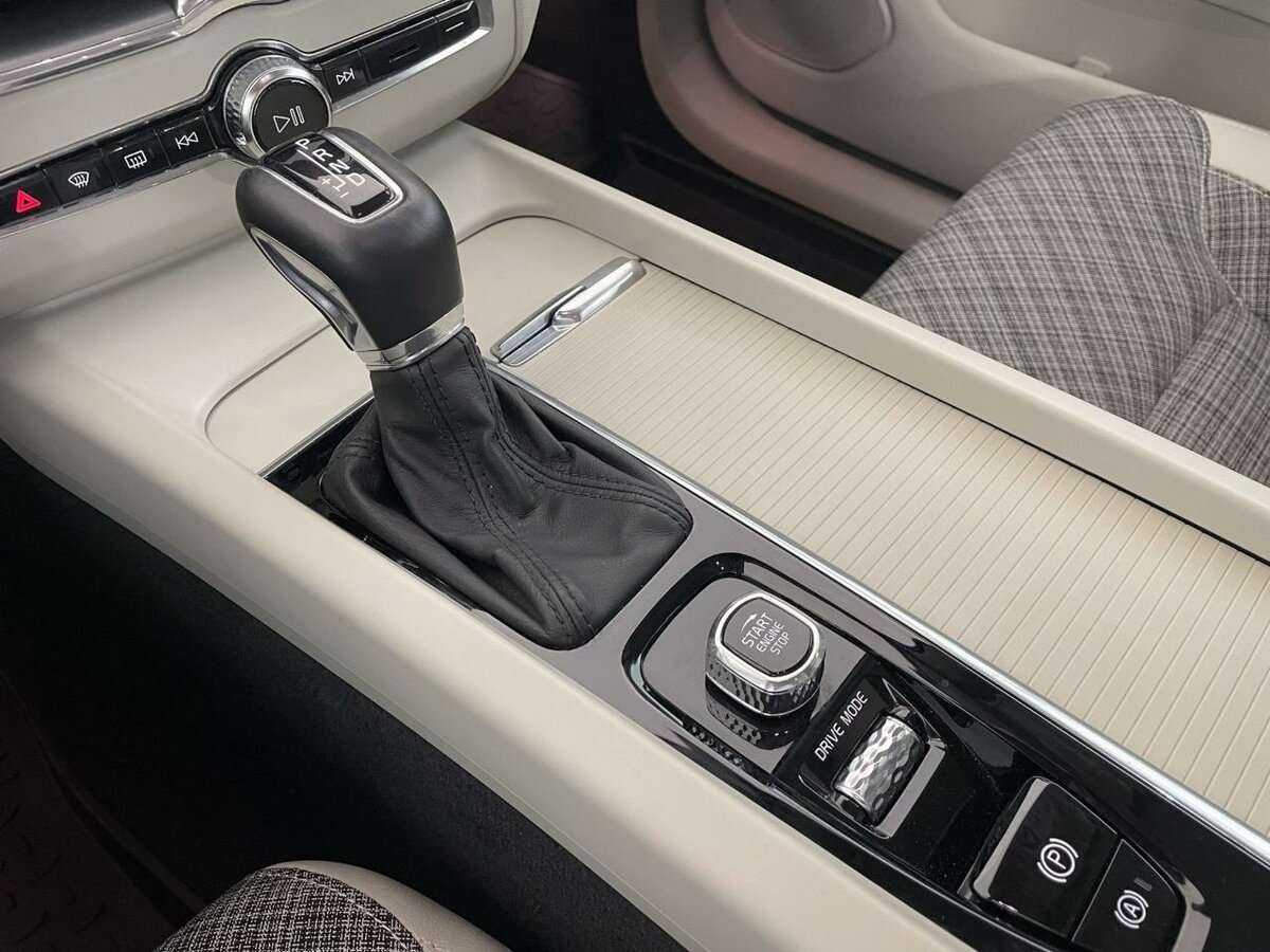 Купить Volvo XC60, 2021, 59 311 км, фото №13