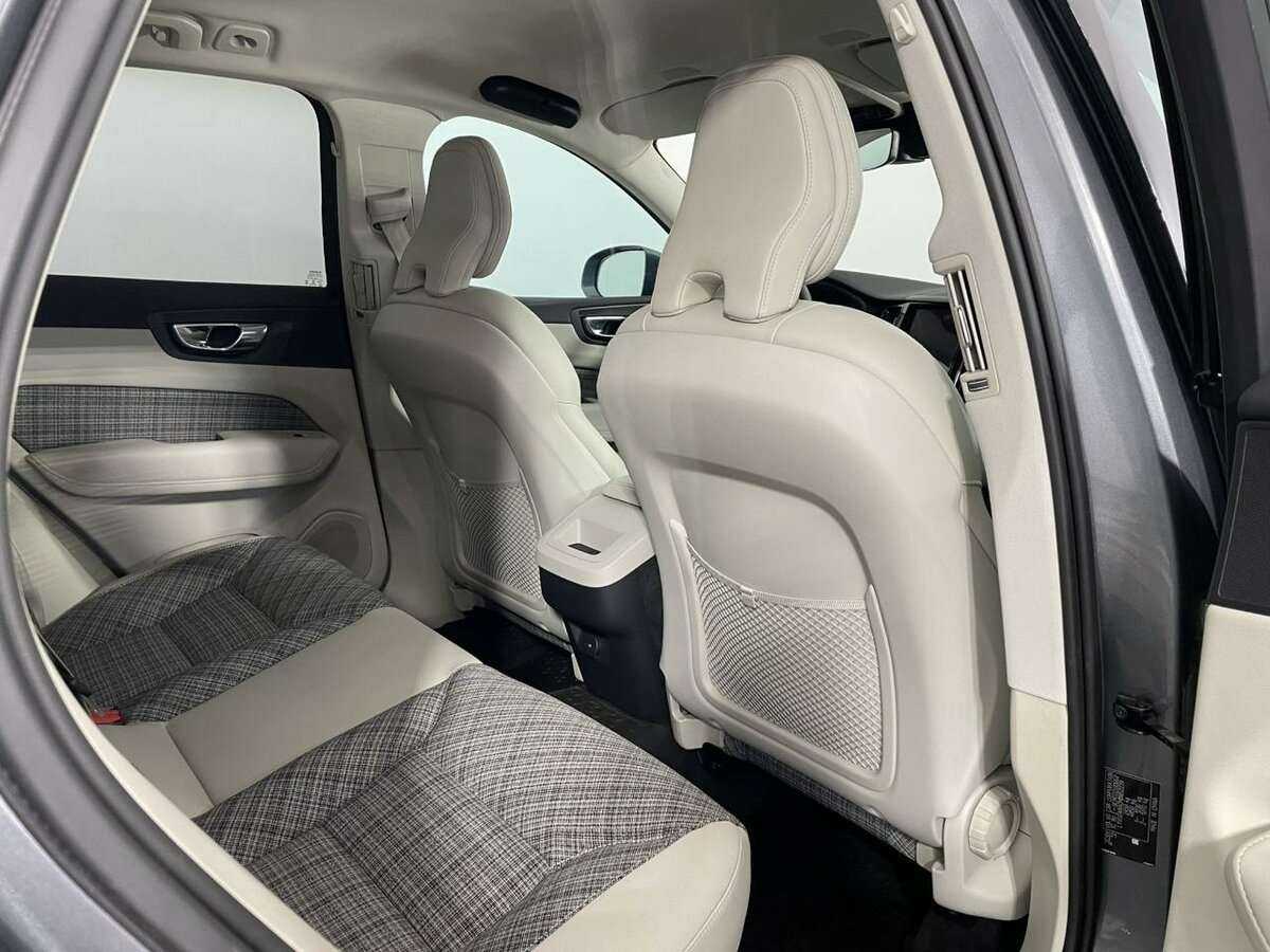 Купить Volvo XC60, 2021, 59 311 км, фото №16